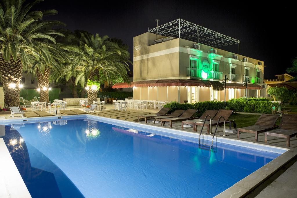 R+ Hotel By Rooms Çeşme Extérieur photo