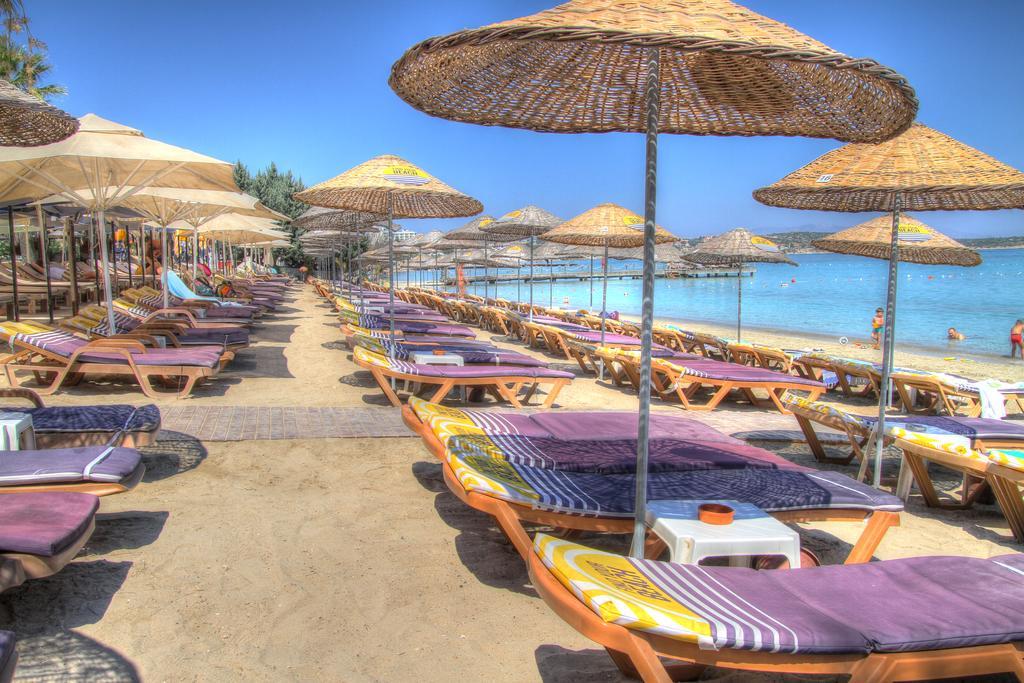 R+ Hotel By Rooms Çeşme Extérieur photo