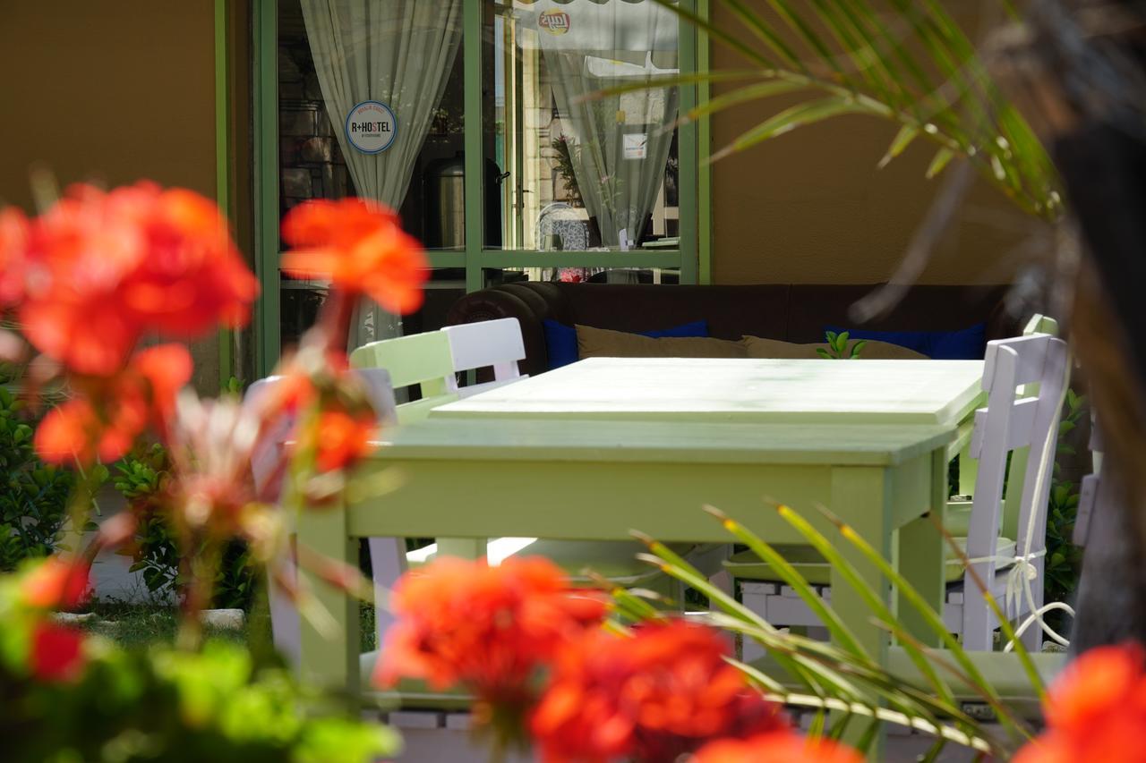R+ Hotel By Rooms Çeşme Extérieur photo